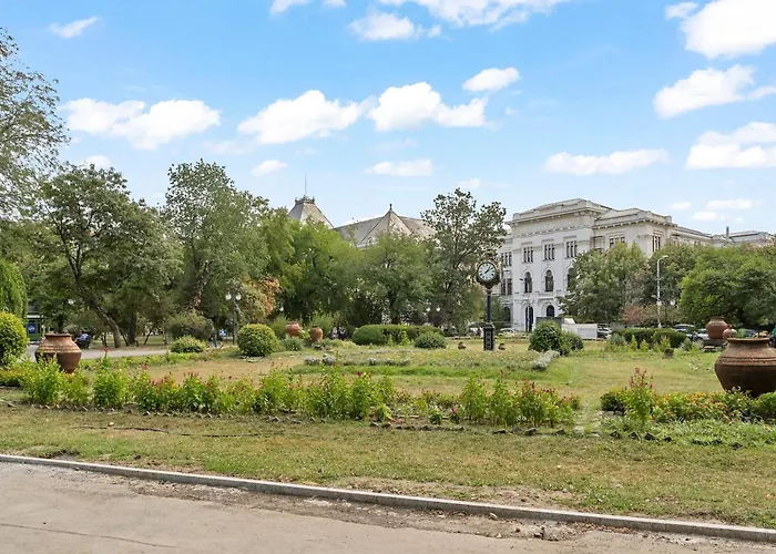 New Cismigiu Park Near Old Apartman Bukarest
