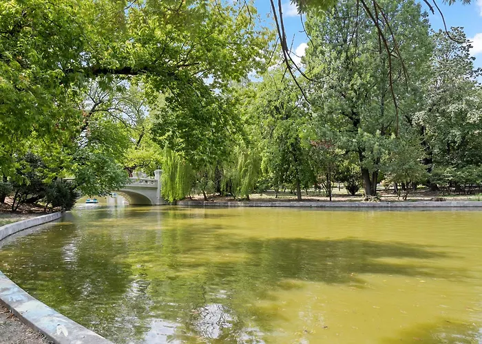 New Cismigiu Park Near Old