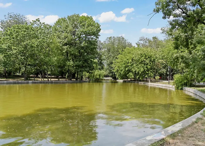 New Cismigiu Park Near Old * Bukareszt
